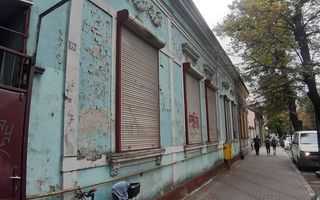 Casa de vanzare , Bulevardu Republicii - Poză 1