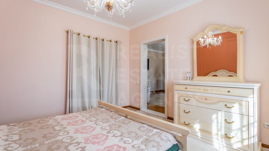 Vânzare casă de lux, 700 mp + 22 ari, situată în Tohatin - Poză 12