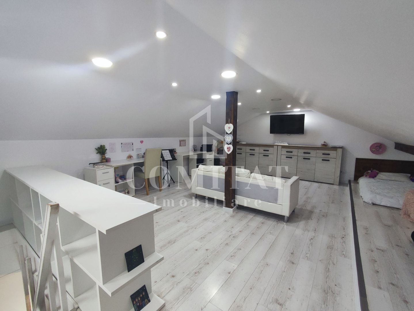 Casă cu finisaje moderne | La cheie | 4 camere | Localitatea Dezmir - Poză 17