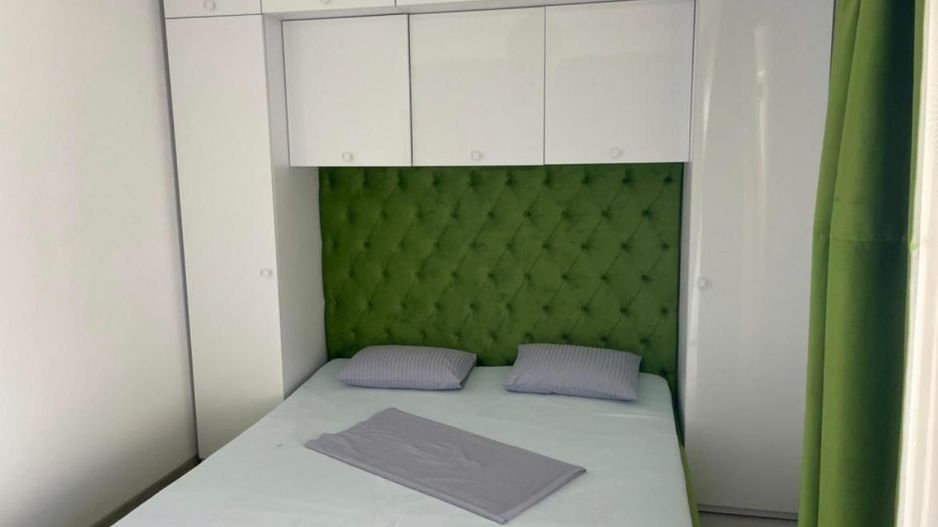 Apartament 2 cam. de vanzare 61mp + terasa 15 mp la 30 m de plaja - Mamaia Nord - Poză 11