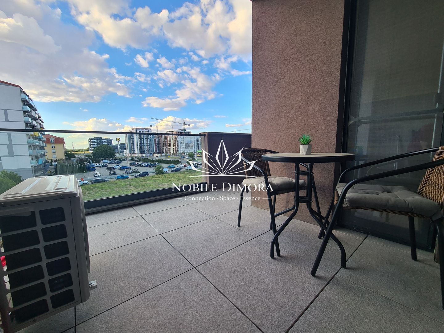 Apartament de lux cu 2 camere, etaj 2 cu parcare subterana - Torontal - Poză 4