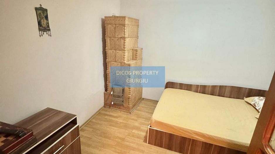 Casă de vânzare – Strada Ramadan - Poză 5