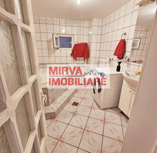 Vanzare vila 6 camere + spatiu comercial, mobilata si utilata, in Blejoi - Poză 19
