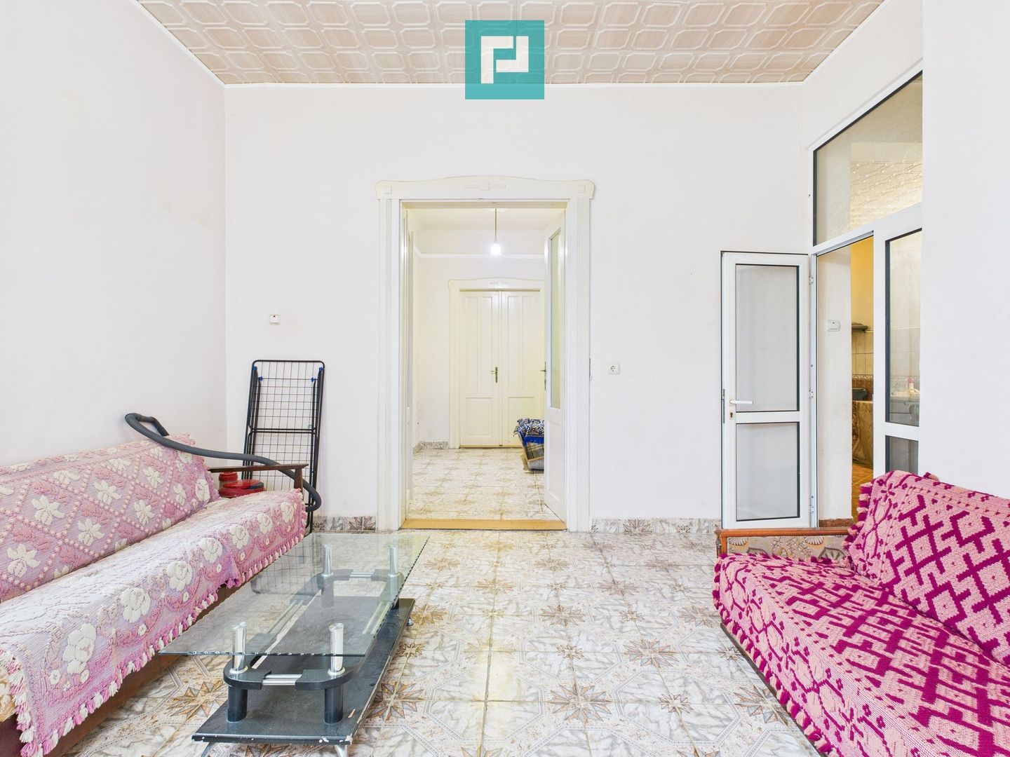 CONAC IMPRESIONANT ÎN GHIOROC - Poză 50