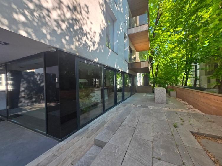 Showroom/Spatiu Comercial Spectaculos vis a vis One Eliade Floreasca - Poză 7