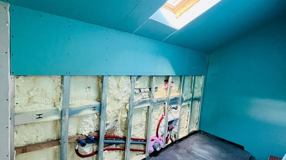 Casa noua ,  finisata cu 5 camere in localitatea Santandrei - Poză 10