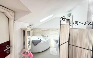 Apartament cu 3 camere de vanzare pe 2 nivele, spatios - Victoriei - Poză 13