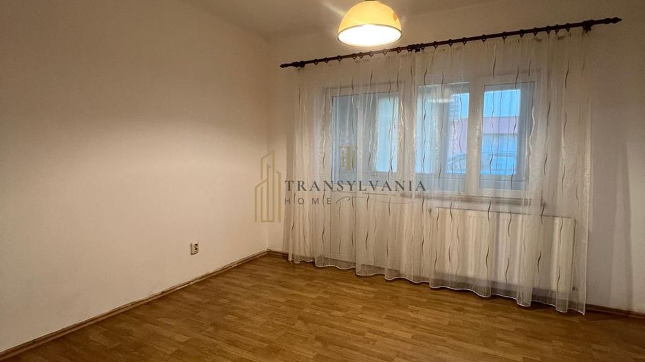 Apartament 4 camere, zona linistita - Poză 6