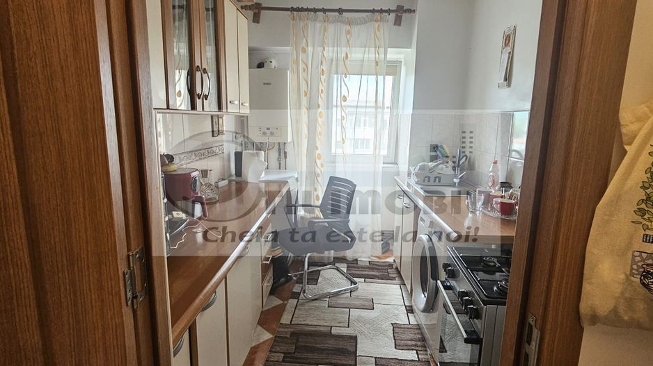 Pacurari-apartament 2 camere decomandat, 52 mp, mobilat și utilat - Poză 4