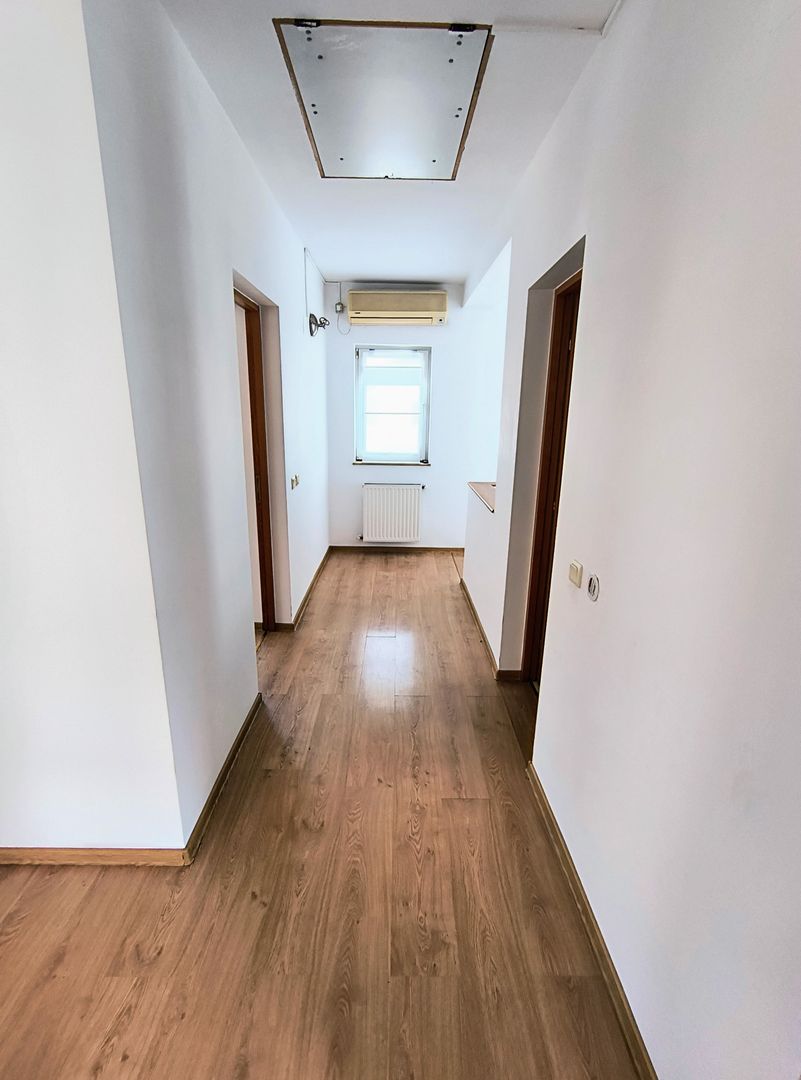 Vila Complex The CLASS,- rond OMV Pipera- curte - garaj - Poză 17