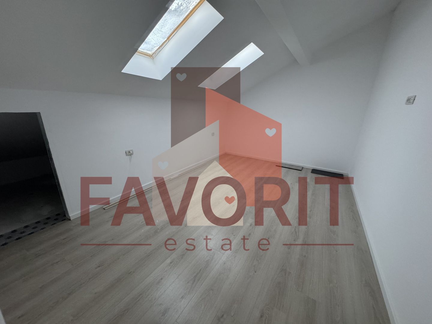 Apartament pe 2 nivele. In spate la LIDL Giroc. Pret excelent. - Poză 15