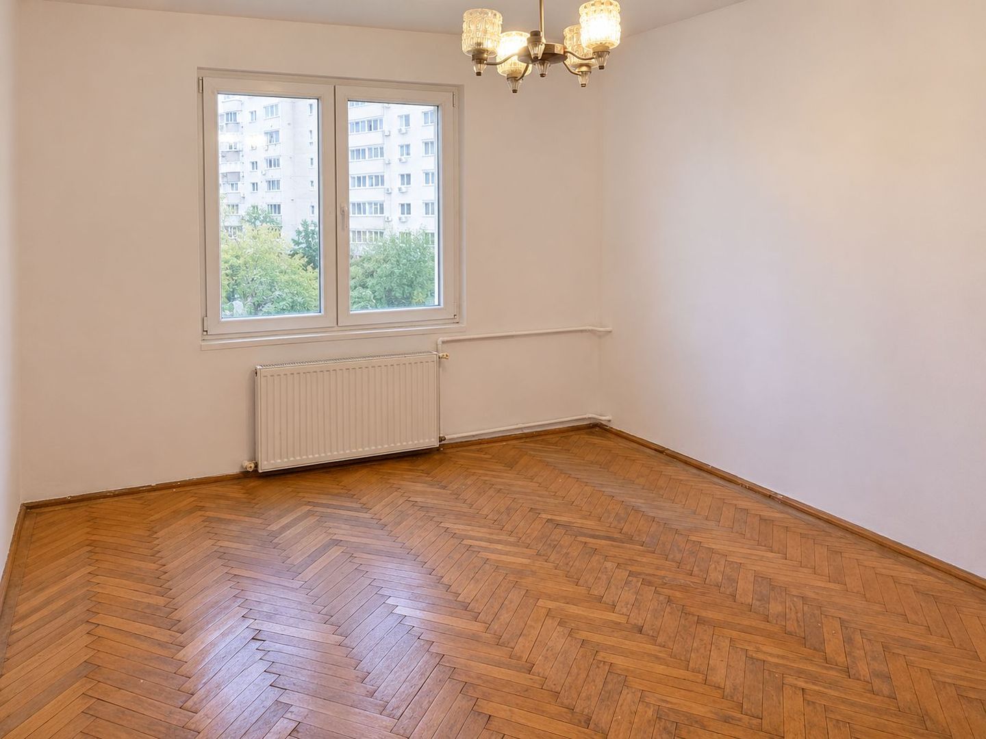 Vanzare Apartament 3 Camere Calea Vitan Bloc Solid 1987 5 Min Metrou Mihai Bravu - Poză 1
