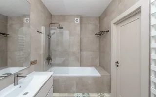 Vânzare, apartament, 2 dormitoare + living- 82 mp, Buiucani - Poză 15