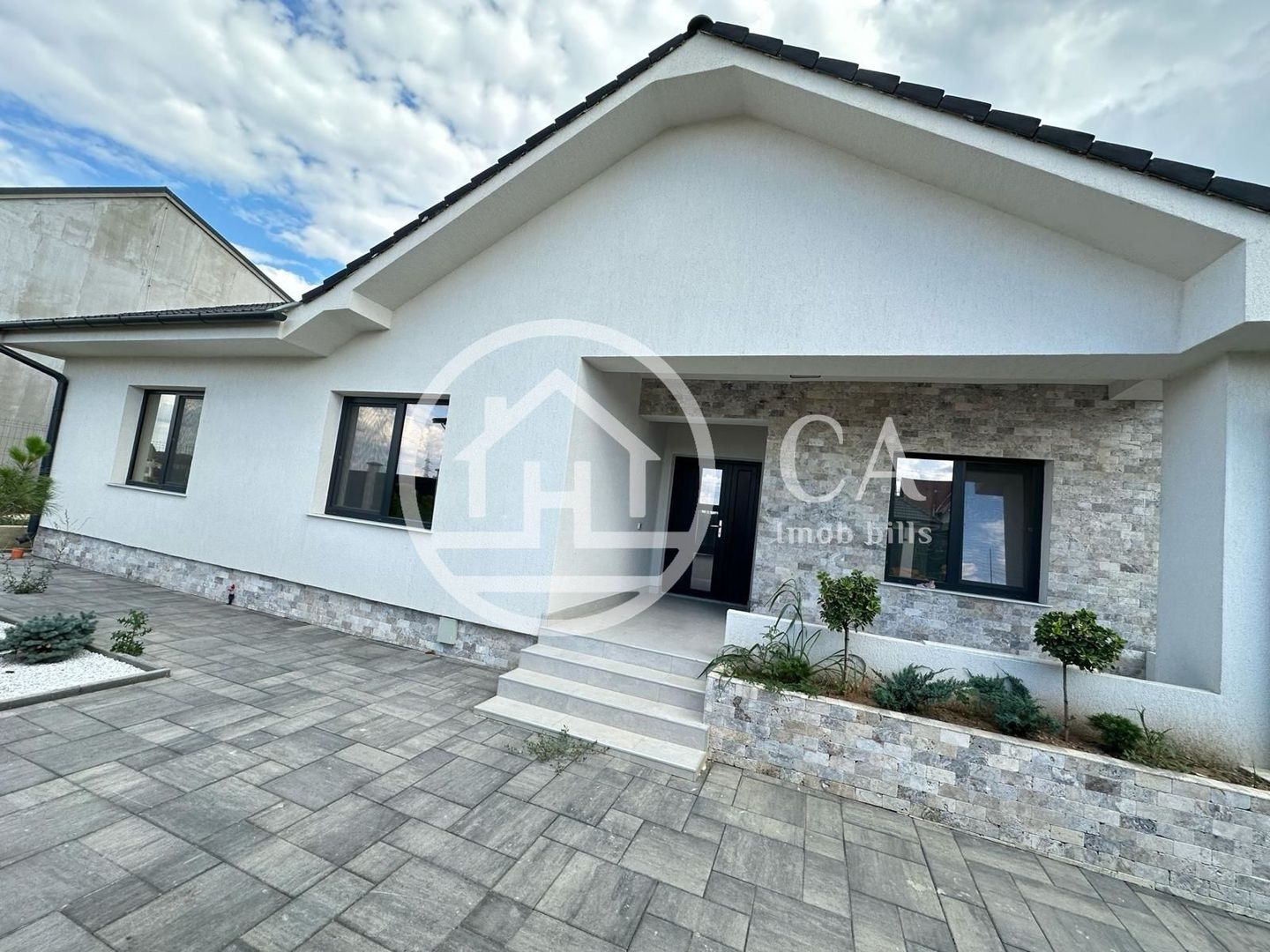 Casa de vanzare D+P+M cu 6 camere in Cartier Viena - Poză 1