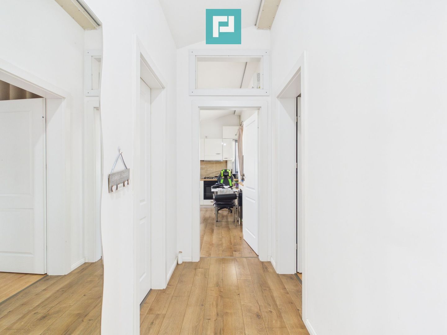 Apartament cu 3 camere moderne în Dumbrăvița - Poză 1