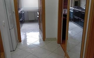 Apartament decomandat cu 2 camere, 56 mp, balcon generos și parcare. - Poză 2