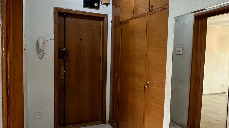 3 camere | metrou Obor in fata scarii - Poză 7