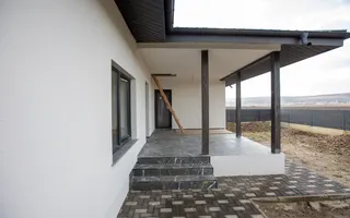 Casă/Vilă nouă de vânzare în Lilieci, Bacău - Poză 11