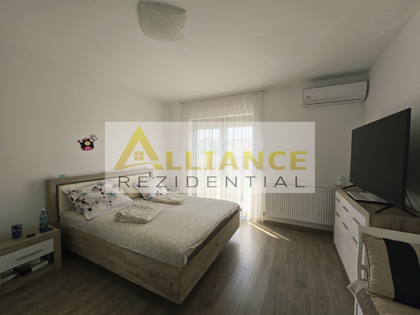 Casa Berceni: 4 cam, 2 bai, curte, incalzire pardoseala, panouri 6kW - Poză 11