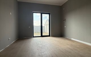 Casa Banu Maracine zona Ionomi - Poză 3