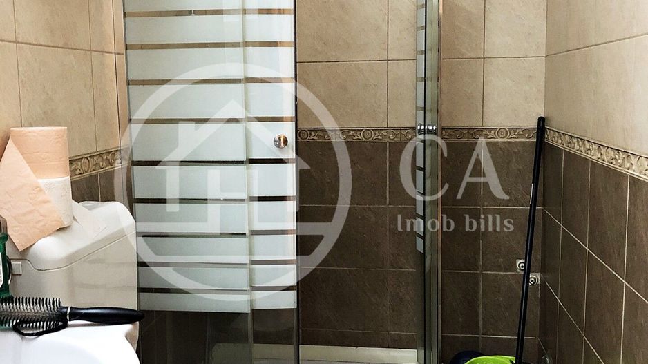 Casa de inchiriat cu 3 camere la curte comuna in zona centrala, Oradea - Poză 8