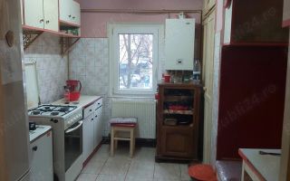 BRASADAS vinde ap 3 cam etaj 1/4 in Micro 16. - Poză 3