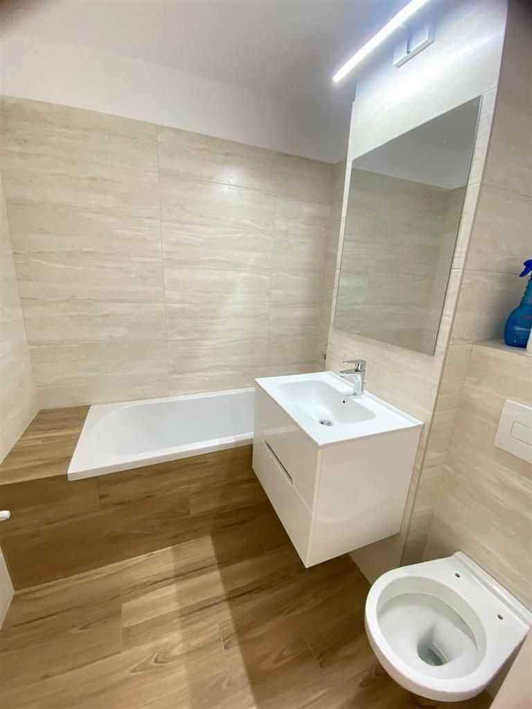 Etaj 1 4 camere  Complexul Studentesc-aproape de Sala Olimpia - Poză 33