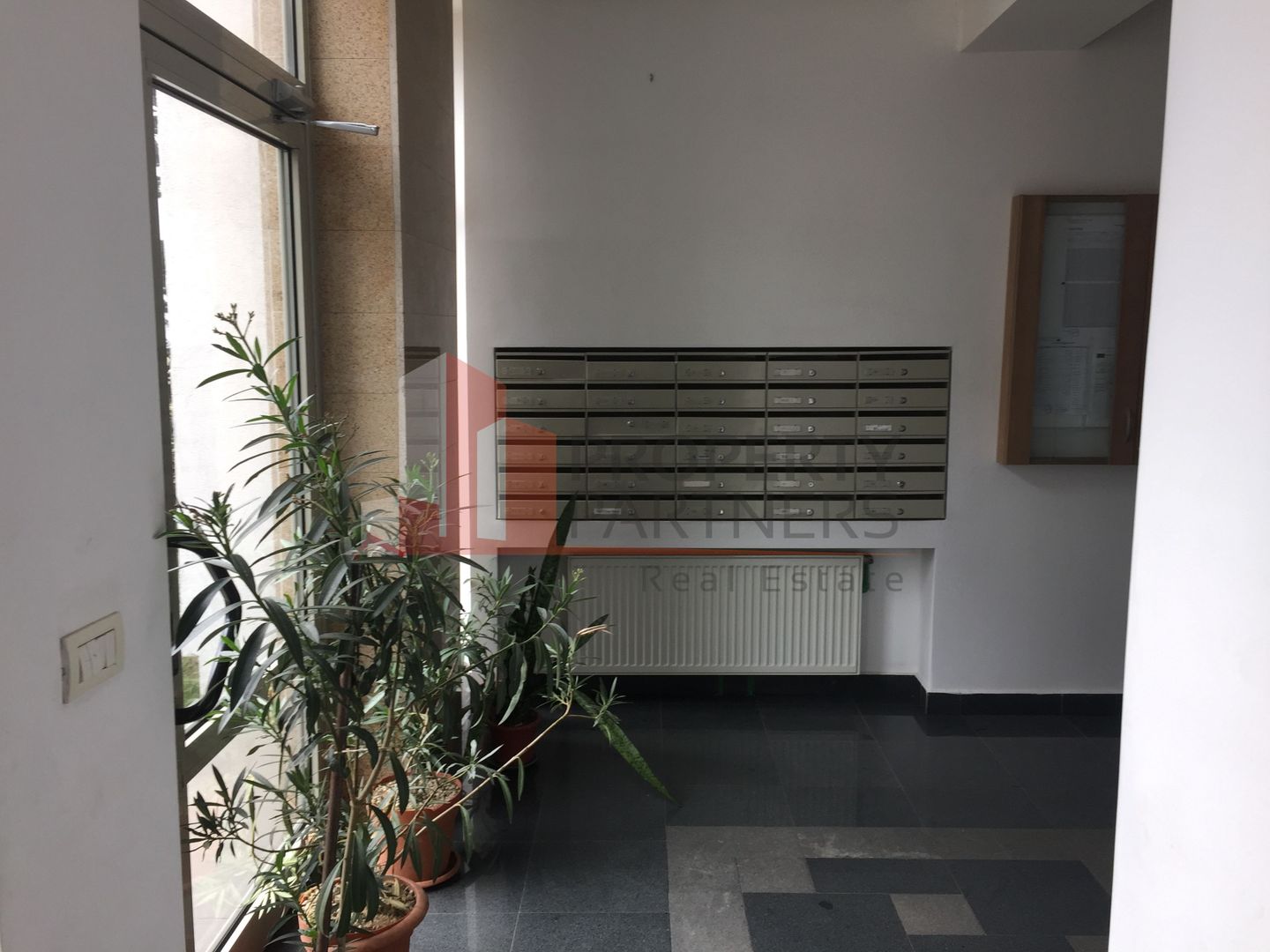 Apartament West Parc cu loc de parcare si boxa depozitare - Poză 4
