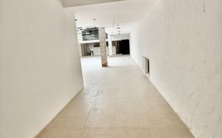 Spațiu comercial renovat, cameră mare și tavan retractabil - Poză 6