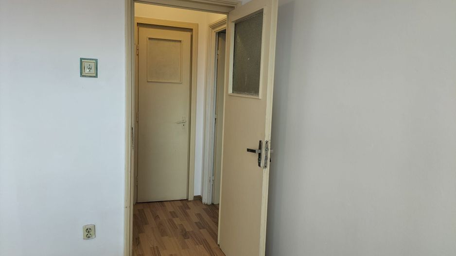Inchiriere apartament 2 camere zona 1 Mai langa statia Metrou - Poză 8