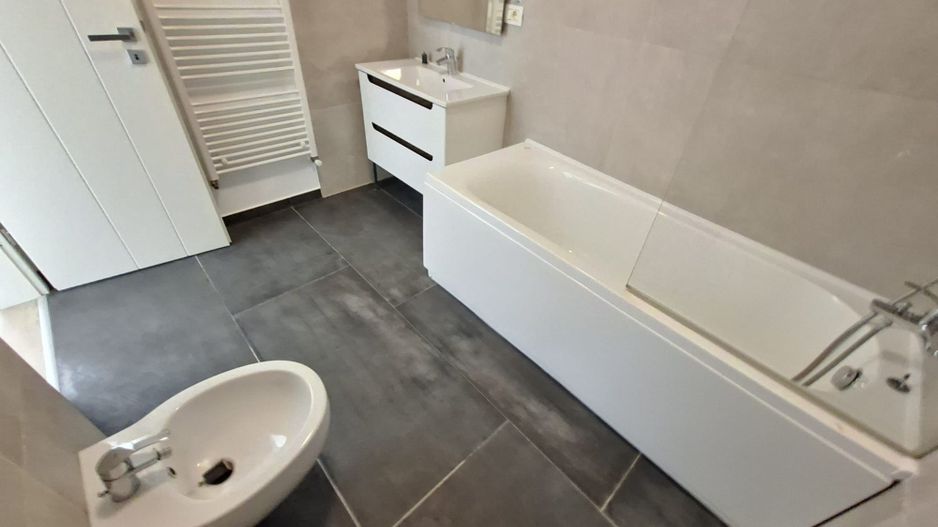 Apartament lux cu 3 camere de vanzare în zona Elisabetin - Poză 13