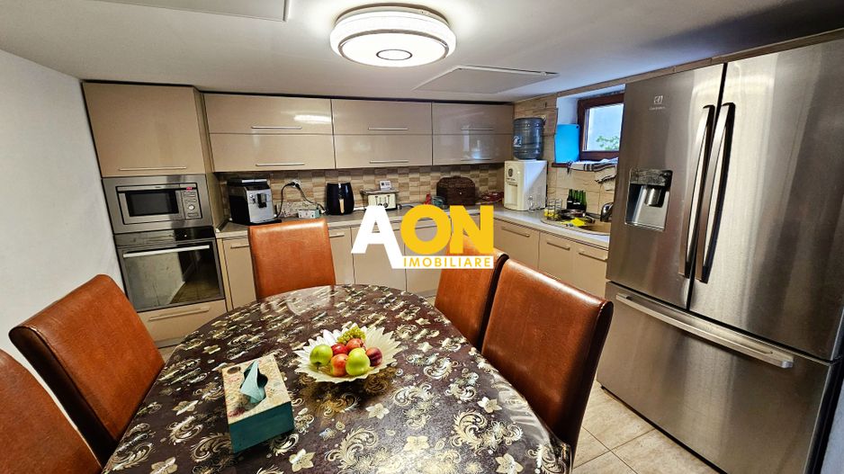 Casa 3 camere, 554 mp teren, pretabila pentru birouri, zona Lipoveni - Poză 10