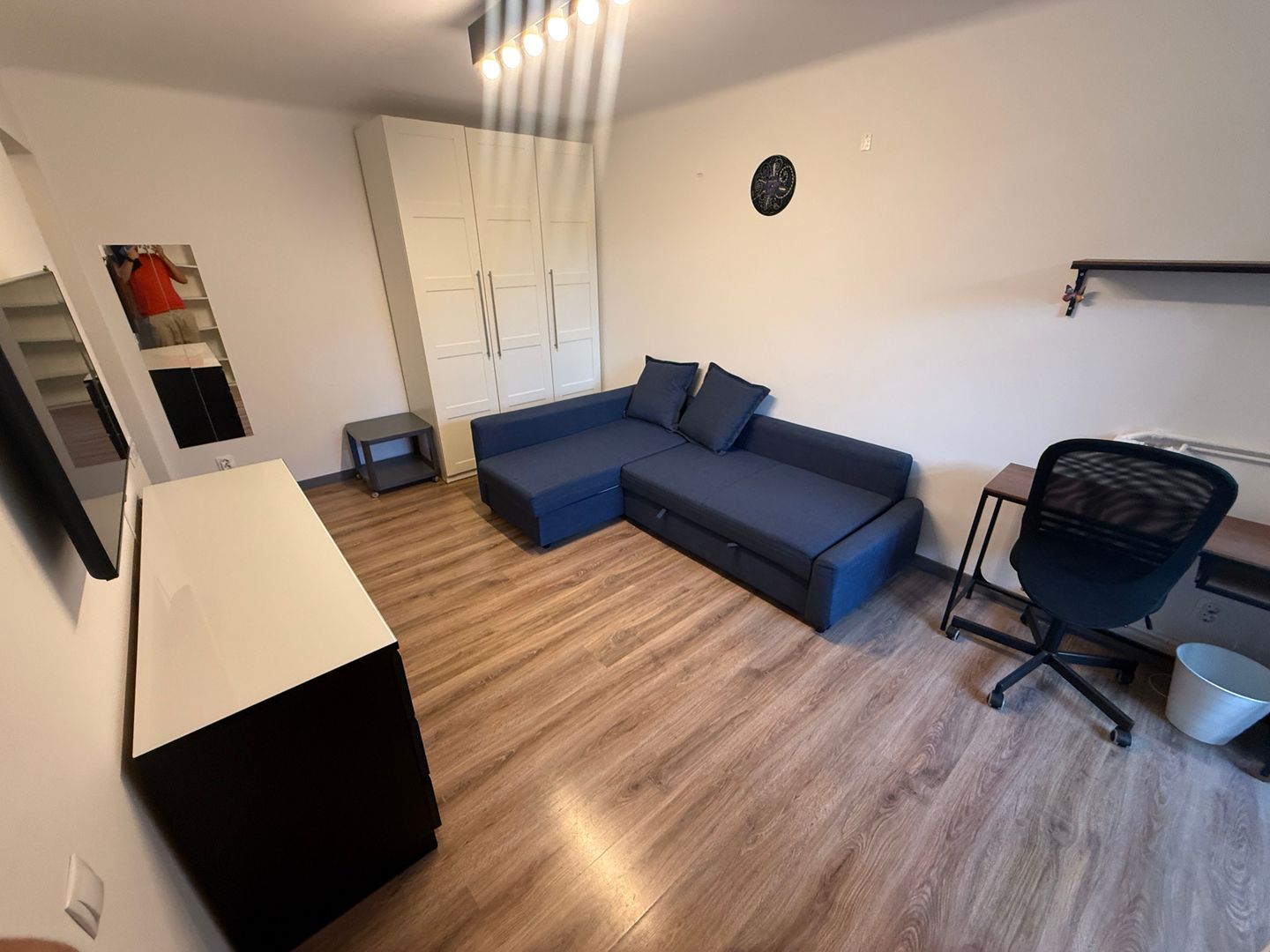 GARSONIERA- FLOREASCA, BLOC REABILITAT, MOBILAT/UTILAT MODERN - Poză 1