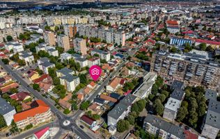 Casă în Vlaicu cu garaj și teren de 376 mp, Arad