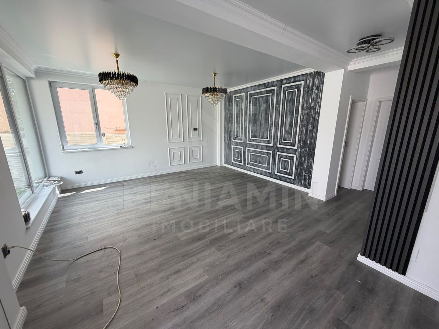 Casa 3 dormitoare-3 bai-Bariera Valcii-Moderna-toate utilitatile - Poză 1