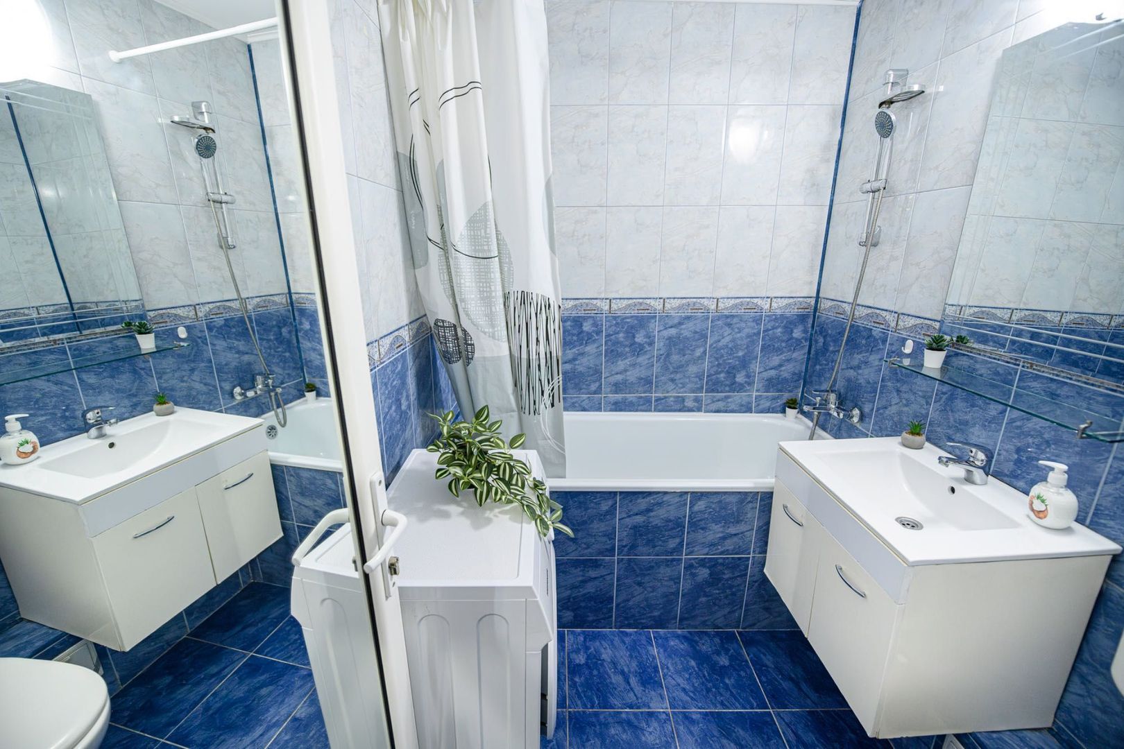 Inchiriez Garsonieră modernă, costuri mici, AC, balcon, 7 min metrou - Poză 8