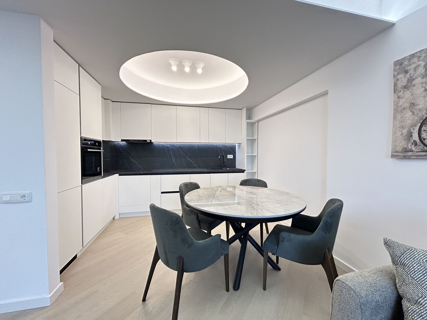 PRIMA INCHIRIERE | CORTINA PIPERA | PARCARE SUBTERANA | TERASA - Poză 2