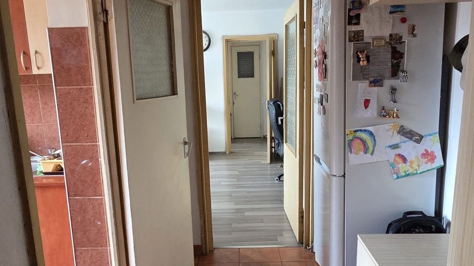 Apartament superb cu trei camere, Piata Sudului, 125.000€ negociabil - Poză 5