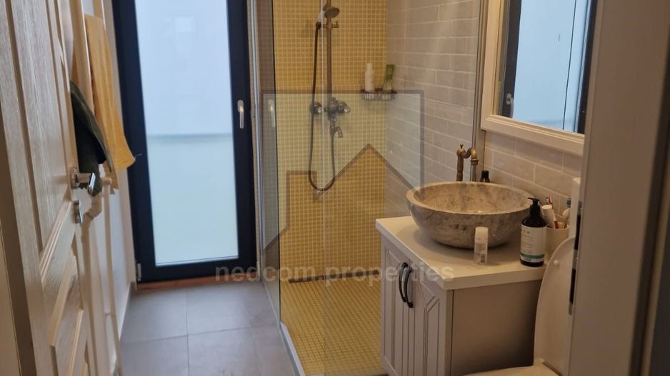 Vanzare Casa Individuala cu 700mp teren - Stefanestii De Sus - Poză 17