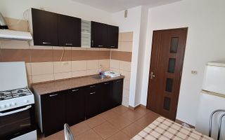 Apartament 2 camere decomandat in Craiova ultracentral de inchiriat - Poză 3