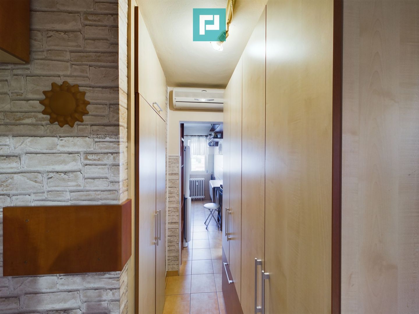 Apartament cu 3 camere zona Lebăda - Poză 3