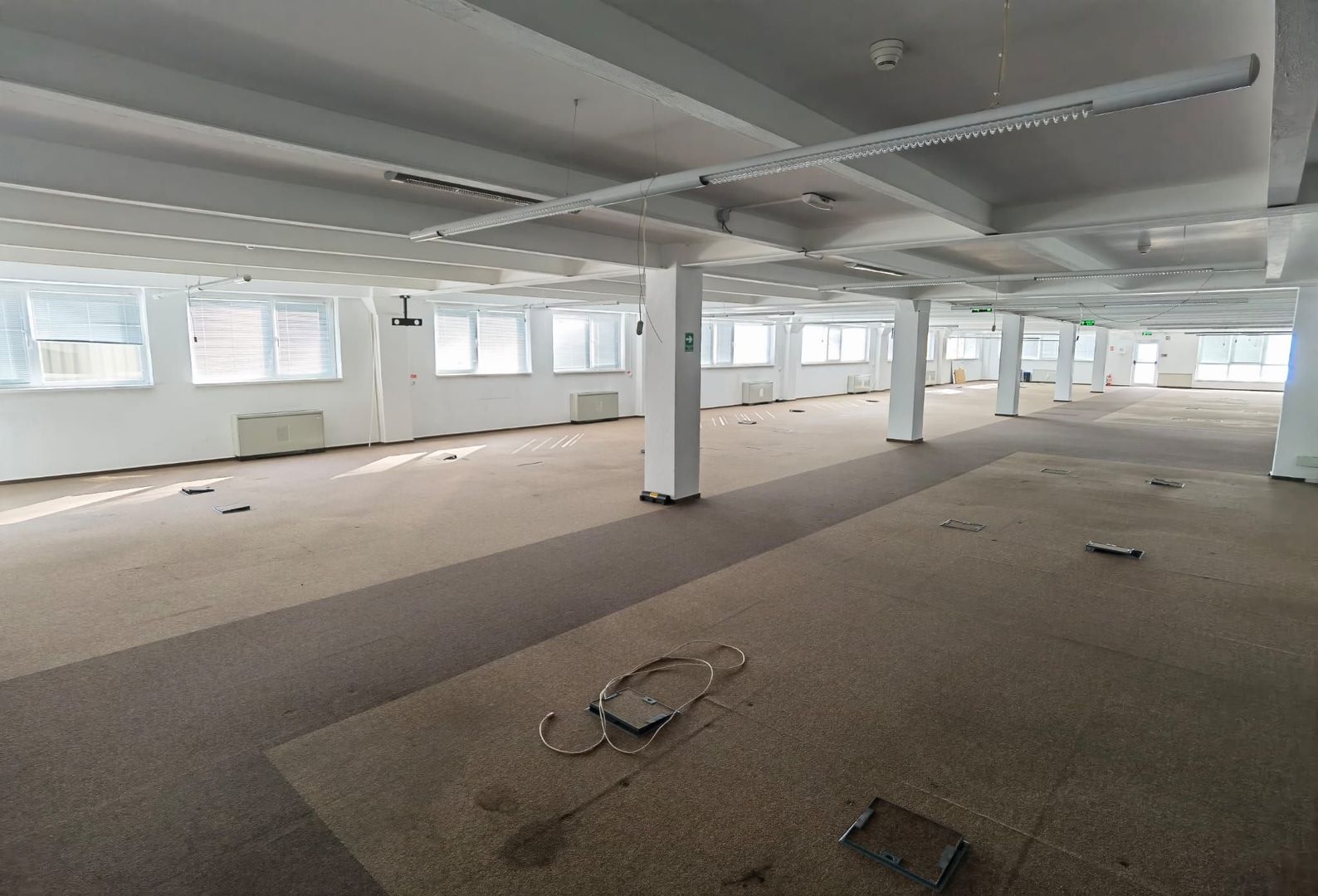 Spatii birouri/servicii - Poză 1