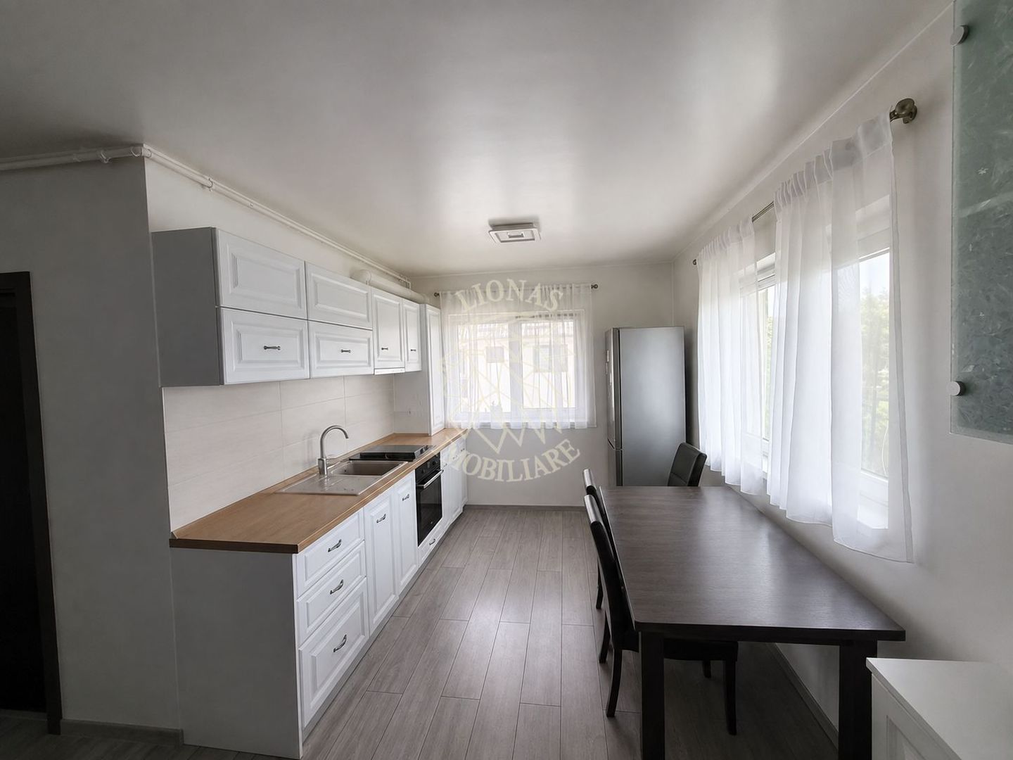 Apartement 2 camere-etaj 2-balcon-parcare-Zona Libertatii - Poză 3