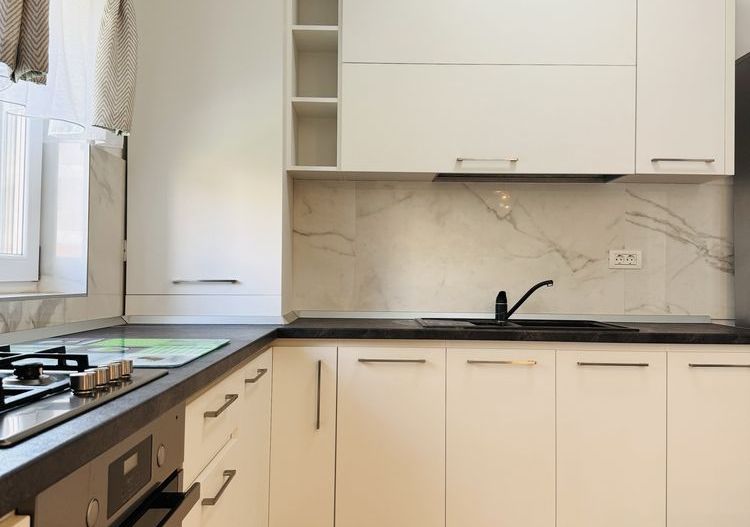 Apartament 3 camere Dumbravita parter cu gradina - Poză 2