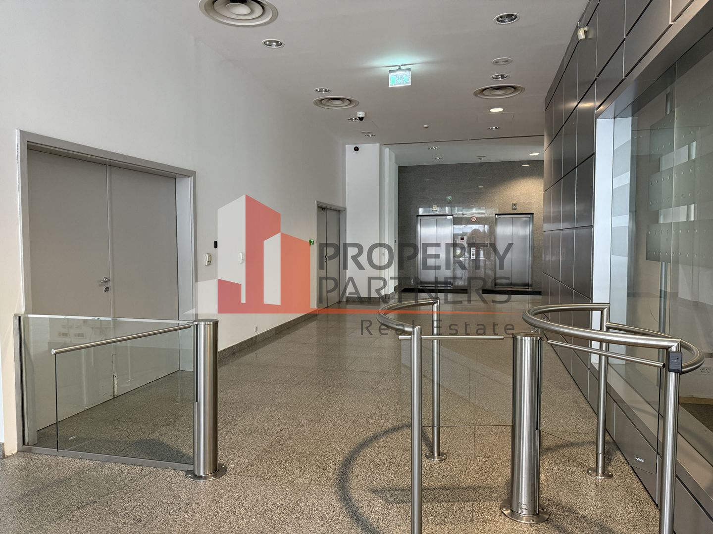 Spatiu comercial / birou Metav Business Center - Poză 2