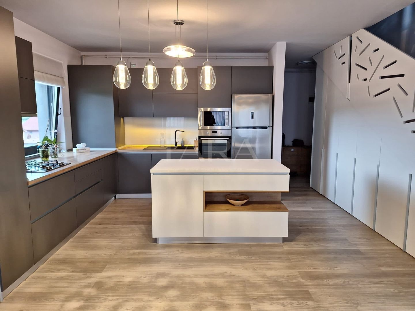 Apartament duplex premium, 103 mp utili, parcare inclusă. - Poză 2