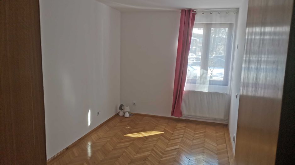 APARTAMENT ZONA PRIMAVERII - Poză 2
