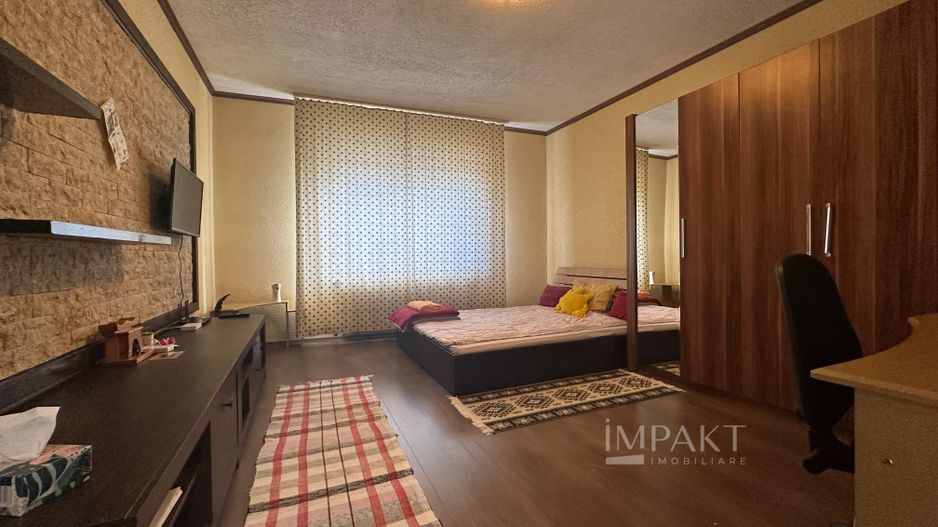 Imobil cu 5 apartamente separate, ideal pentru investitie - zona UMF! - Poză 11