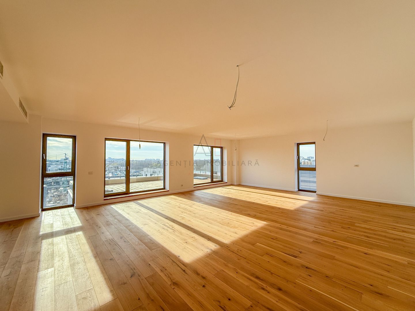 Apartament Spectaculos | 4 Camere | Terasa 22 mp | Green Lake Baneasa - Poză 3