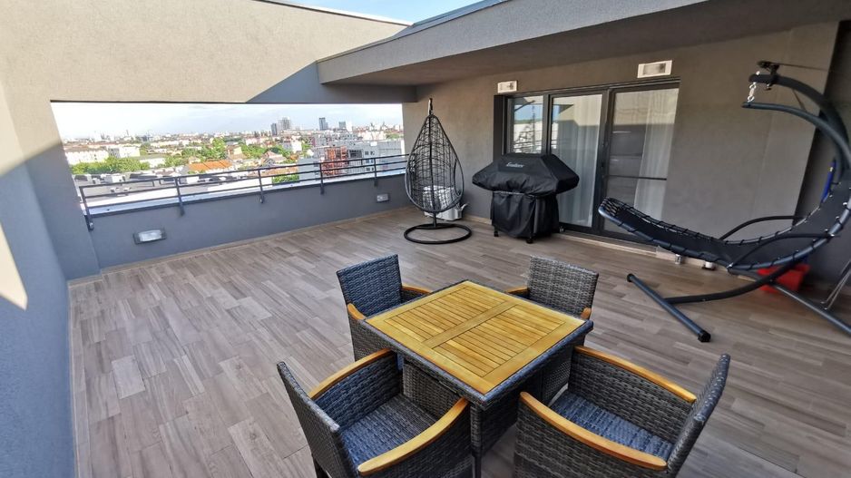 Apartament cu parcare subterana si terasa - Poză 1
